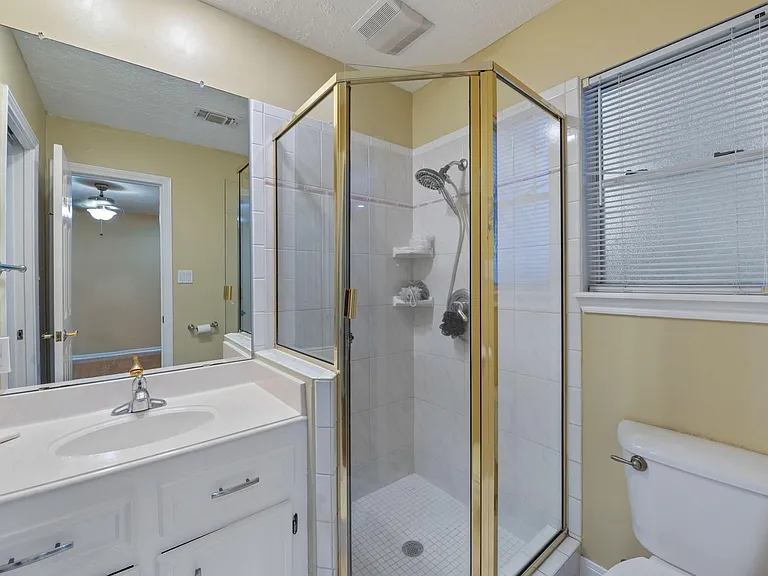 9719 Godstone Ln — Photo 17
