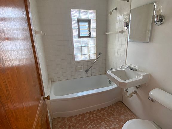 3rd image of 2109 N 55th St Unit A
