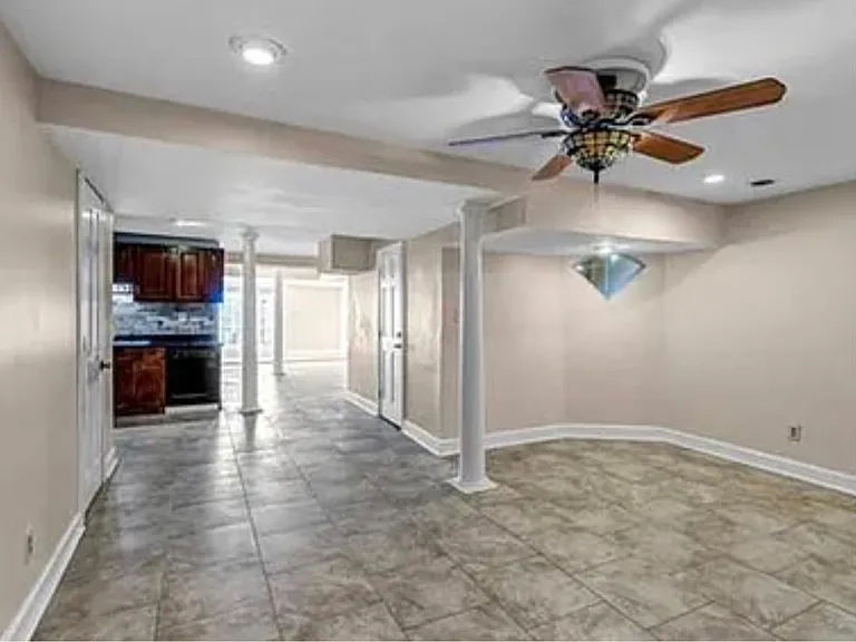 6101 Hampton Meadows Ln — Photo 31