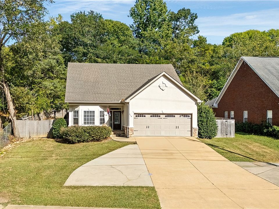 1st image of 518 N Donahue Dr