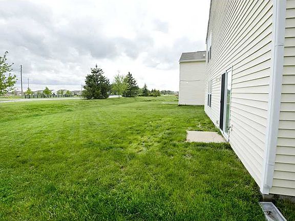 3rd image of 8009 Bach Dr