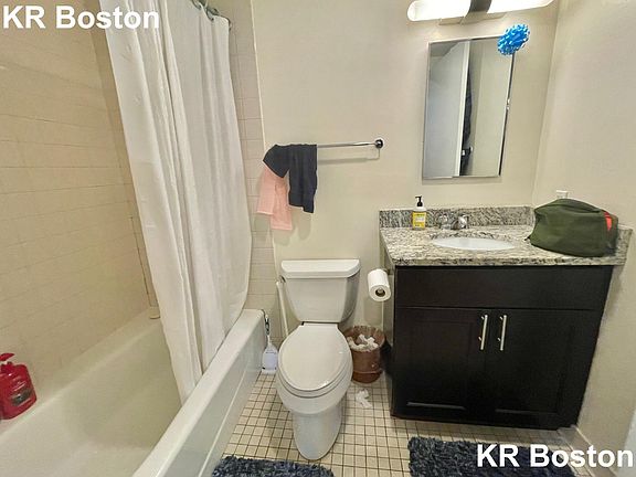 5th image of 39 Boylston St #305