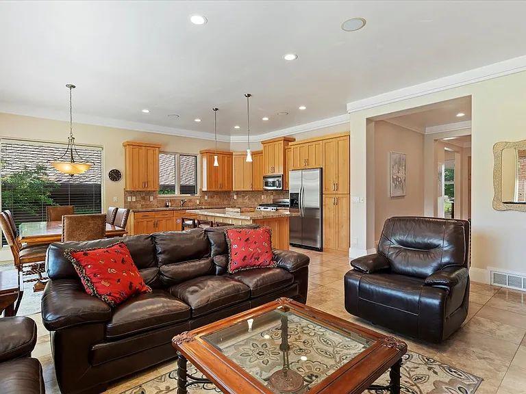 4859 E Eagleridge Dr — Photo 13