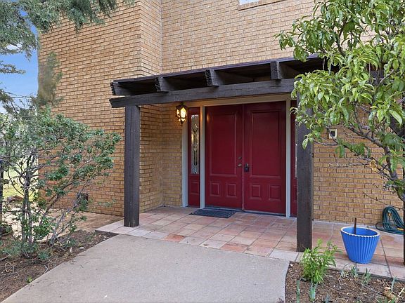 3rd image of 3193 Willow Rd