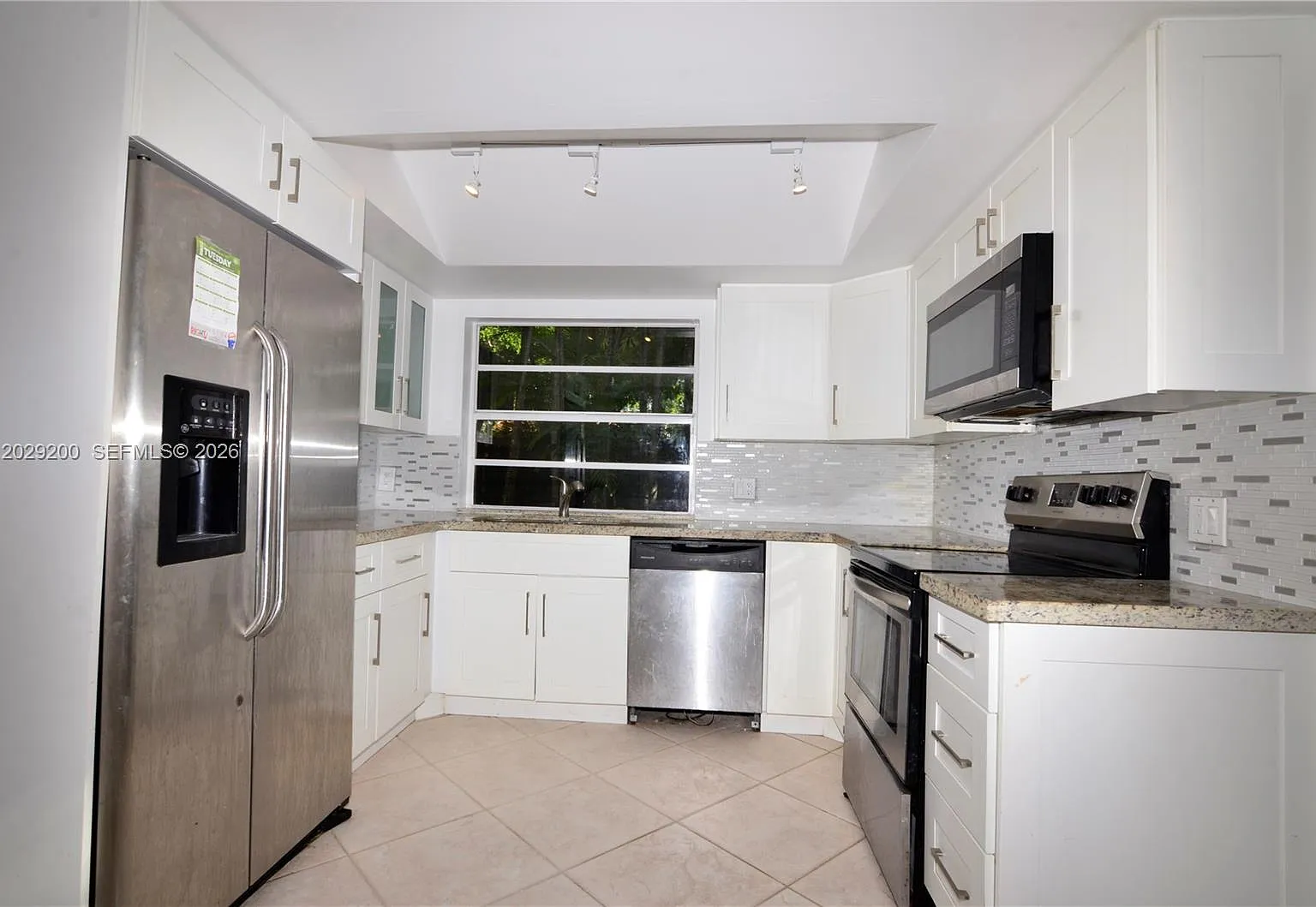 Crossings Vilg Homes Cond — Photo 3