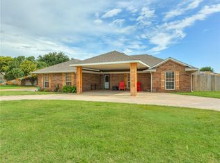 153 E Bonita Dr, Elk City, OK 73644