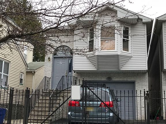 2nd image of 20 Hinsdale Pl