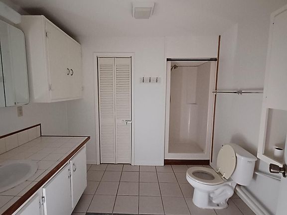 4th image of 73 Hamilton Dr