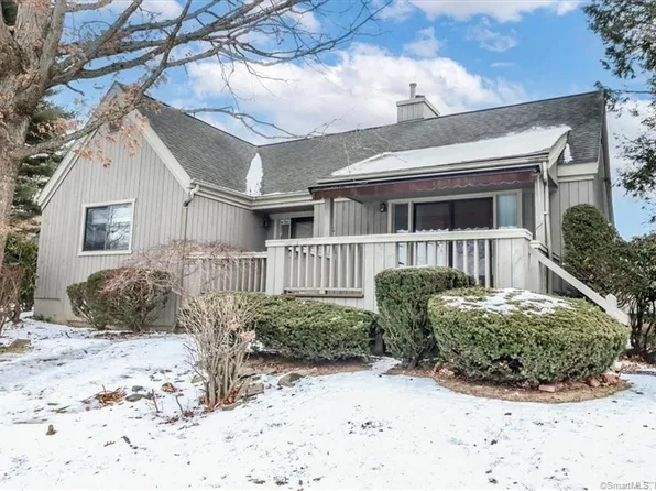 586 Pequot Lane #A, Stratford, CT 06614