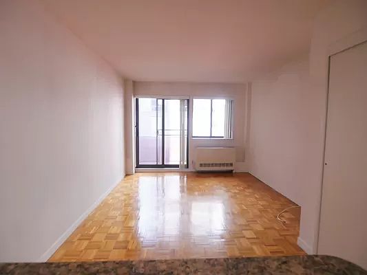 1st image of 157 E 85th St APT 6C