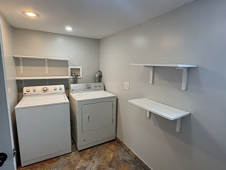 9331 S Evans Ave — Photo 14