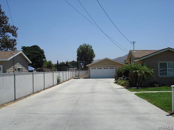 3rd image of 2993 Sierra Ave