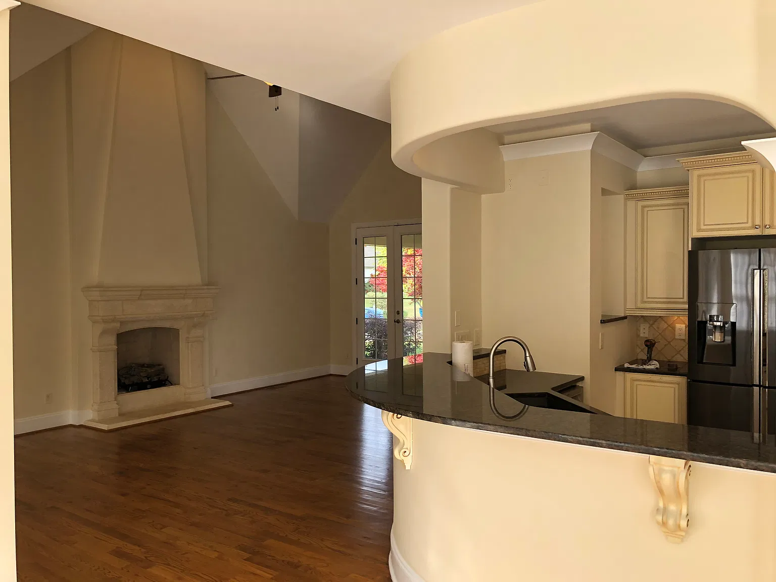 4 bed, 3.5 bath, 3200 sqft, $5,000 — Photo 4