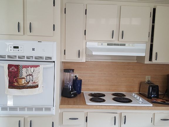 4th image of 16571 Blatt Blvd APT 206