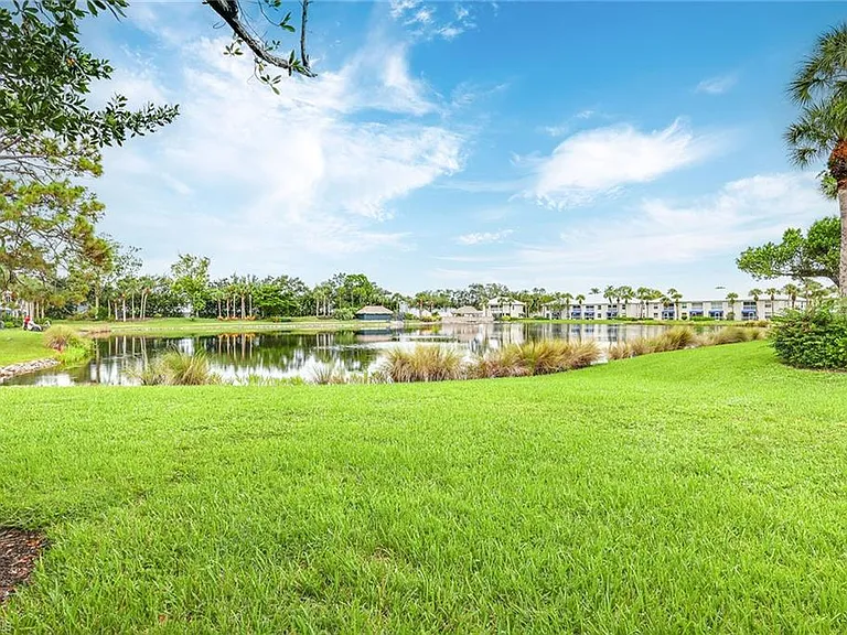 840 Gulf Pavillion Dr #103 — Photo 18