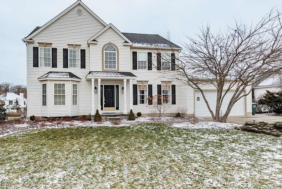 1st image of 5704 Emerald Lakes Dr
