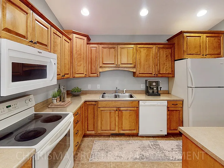 Dagny Townhomes — Photo 41