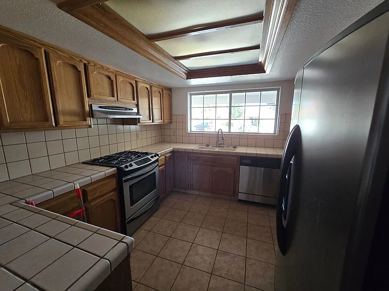 905 Cimarron Ct — Photo 4