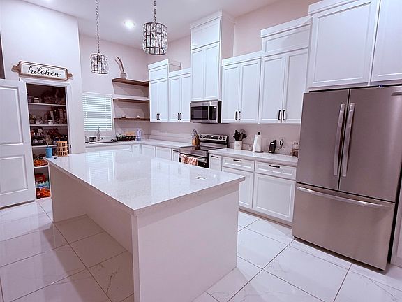 5th image of 1707 Cordova Dr