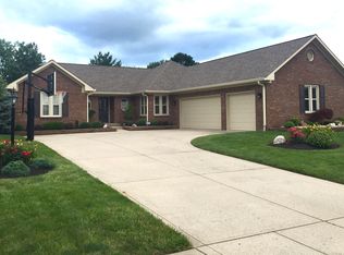 6021 Hunters Ridge Dr, Plainfield, IN 46168