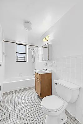 5th image of 118 W 123rd St APT 62
