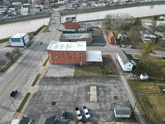 2nd image of 208 E State St