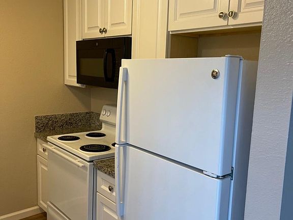 4th image of 8719 Fair Oaks Blvd APT 7