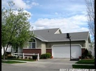 1419 W Silvercreek Dr, Layton, UT 84041