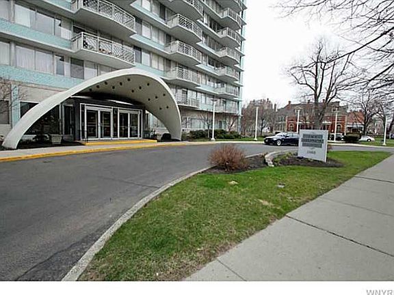 2nd image of 1088 Delaware Ave APT 6H