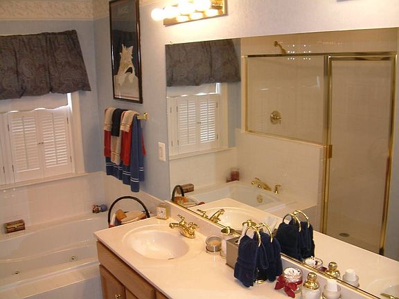 5th image of 6952 Farrcove Ct