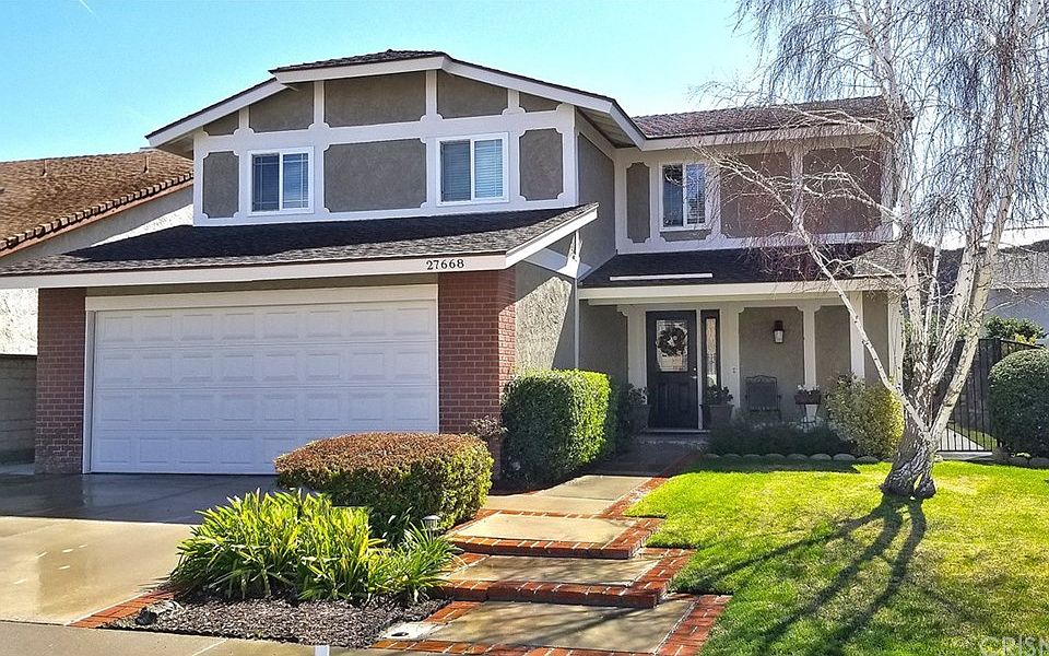 1st image of 27668 Saffron Ln
