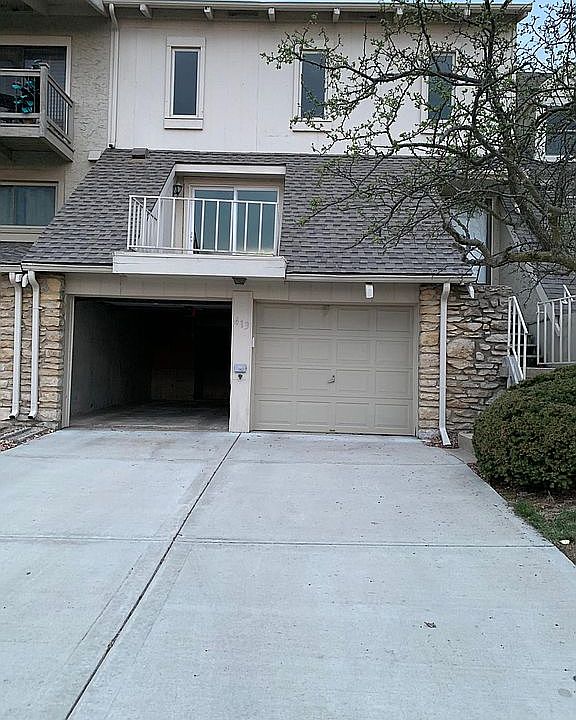 Double car garage