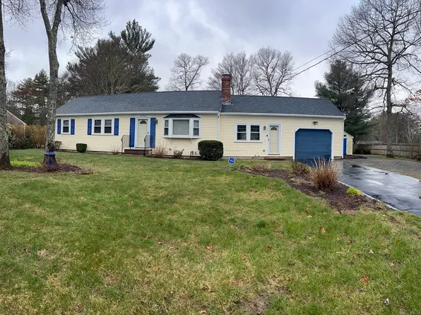 111 E Osterville Rd, Barnstable, MA 02630