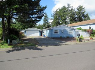 2245 12th St, Florence, OR 97439