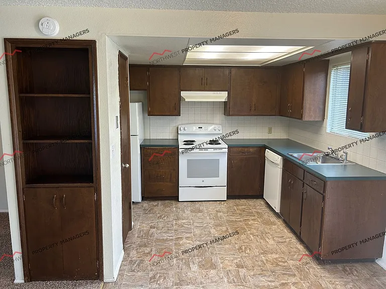 2227 Harrison Ave #136 — Photo 4