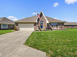 5766 Kensington Way S, Plainfield, IN