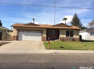 912 E C St, Oakdale, CA 95361