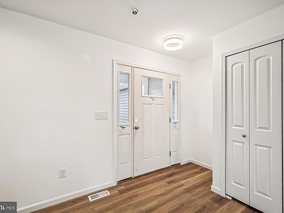 4th image of 325 Greenspring Rd