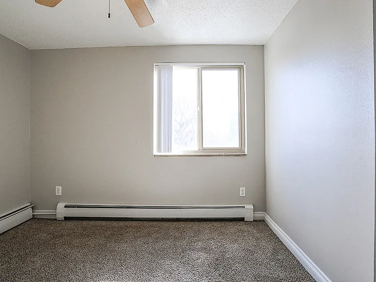 222 Logan — Photo 86