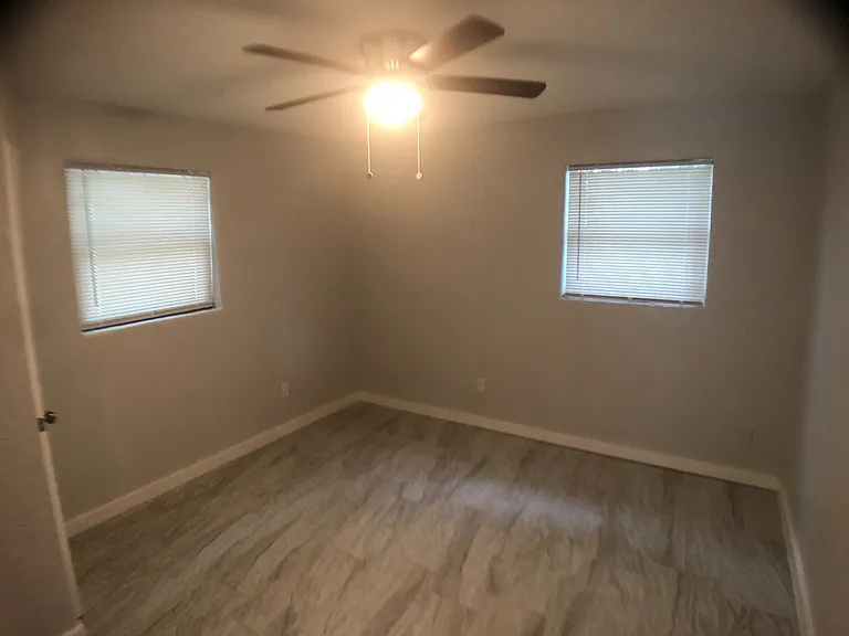 323 & 325 N Caroline St — Photo 7