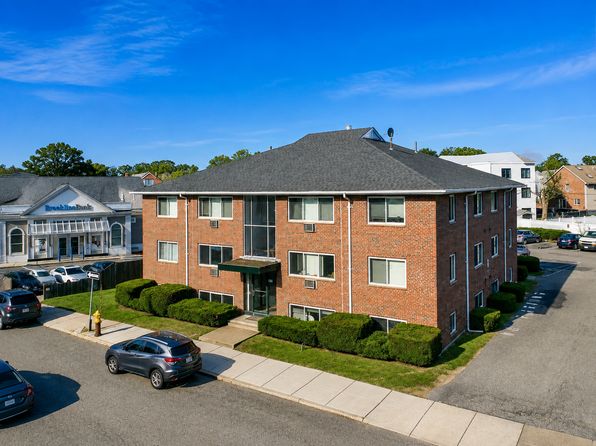 195 Salem St APT 24