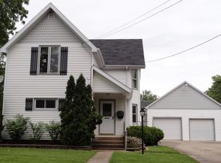 137 E Ontario St #A, Omro, WI 54963