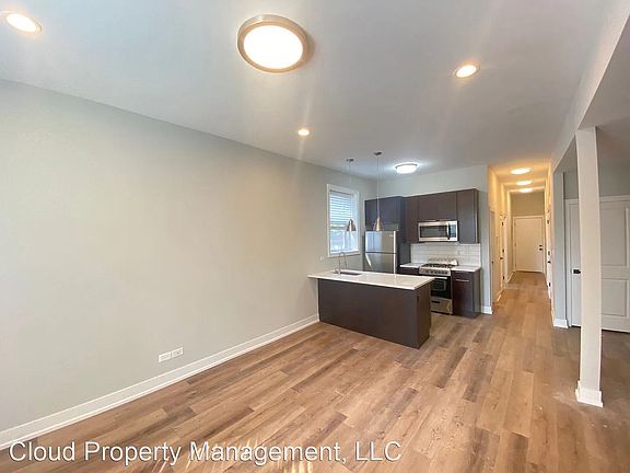3rd image of 2244 S Sawyer Ave #1
