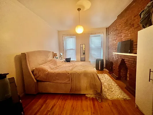 Rented by Ideal Properties Group | media 12