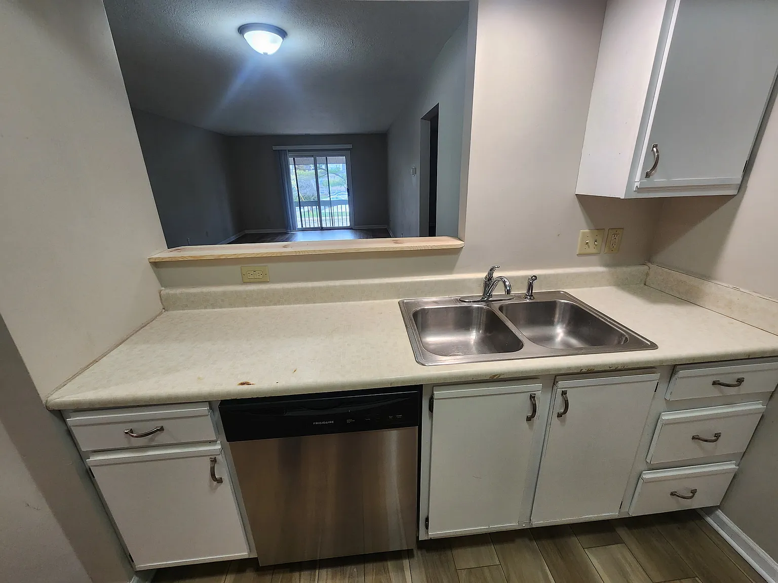 Evergreen Ridge Apartments — Photo 4