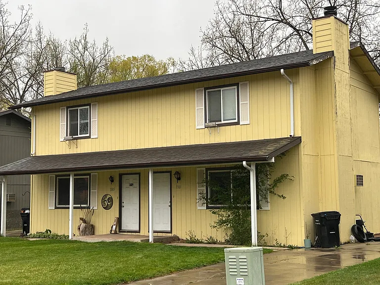 3307 Hall St — Photo 1