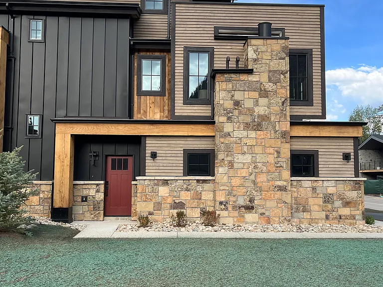 405 Teller Street Aly — Photo 1