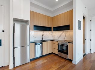 217 Green St #3A, Brooklyn, NY 11222