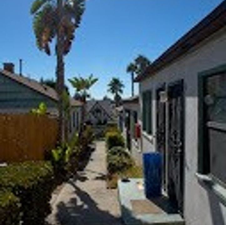 1st image of 4055 Hamilton St #10