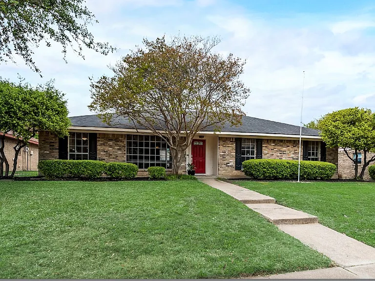 4121 Midnight Dr — Photo 32